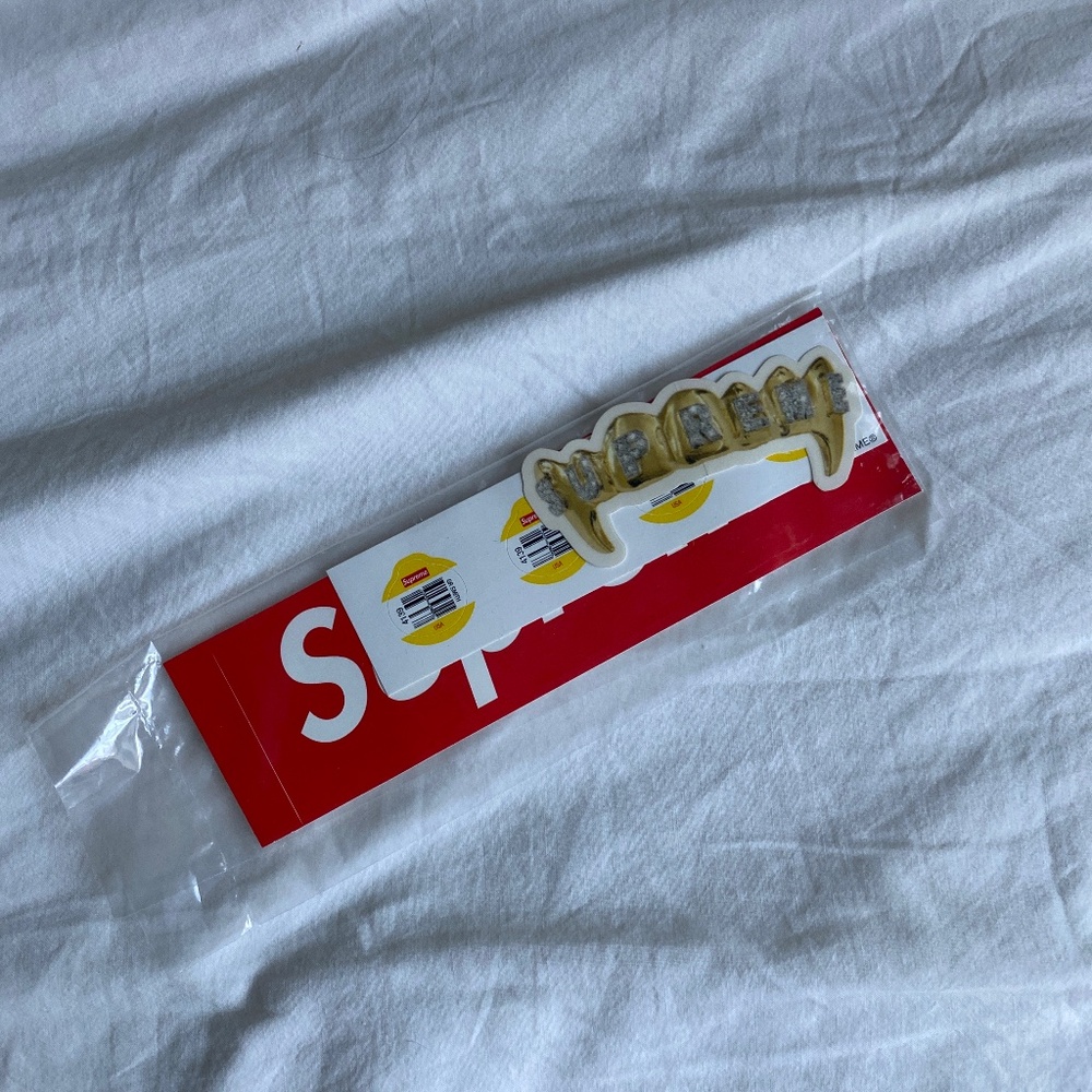 Supreme Stickers Lemon Grills